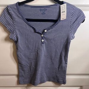 NEW WITH TAGS NEVER WORN BRANDY MELLVILLE BUTTON UP SHIRT